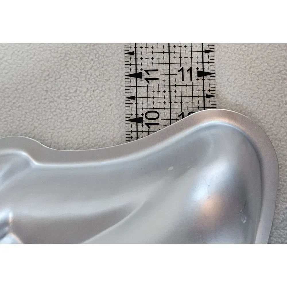 Vtg Wilton Bugs Bunny Cake Pan Looney Tunes Aluminum Mold Warner‎ Bros